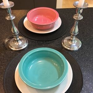 2 Fiesta Ware 1 qt bowls pink and blue